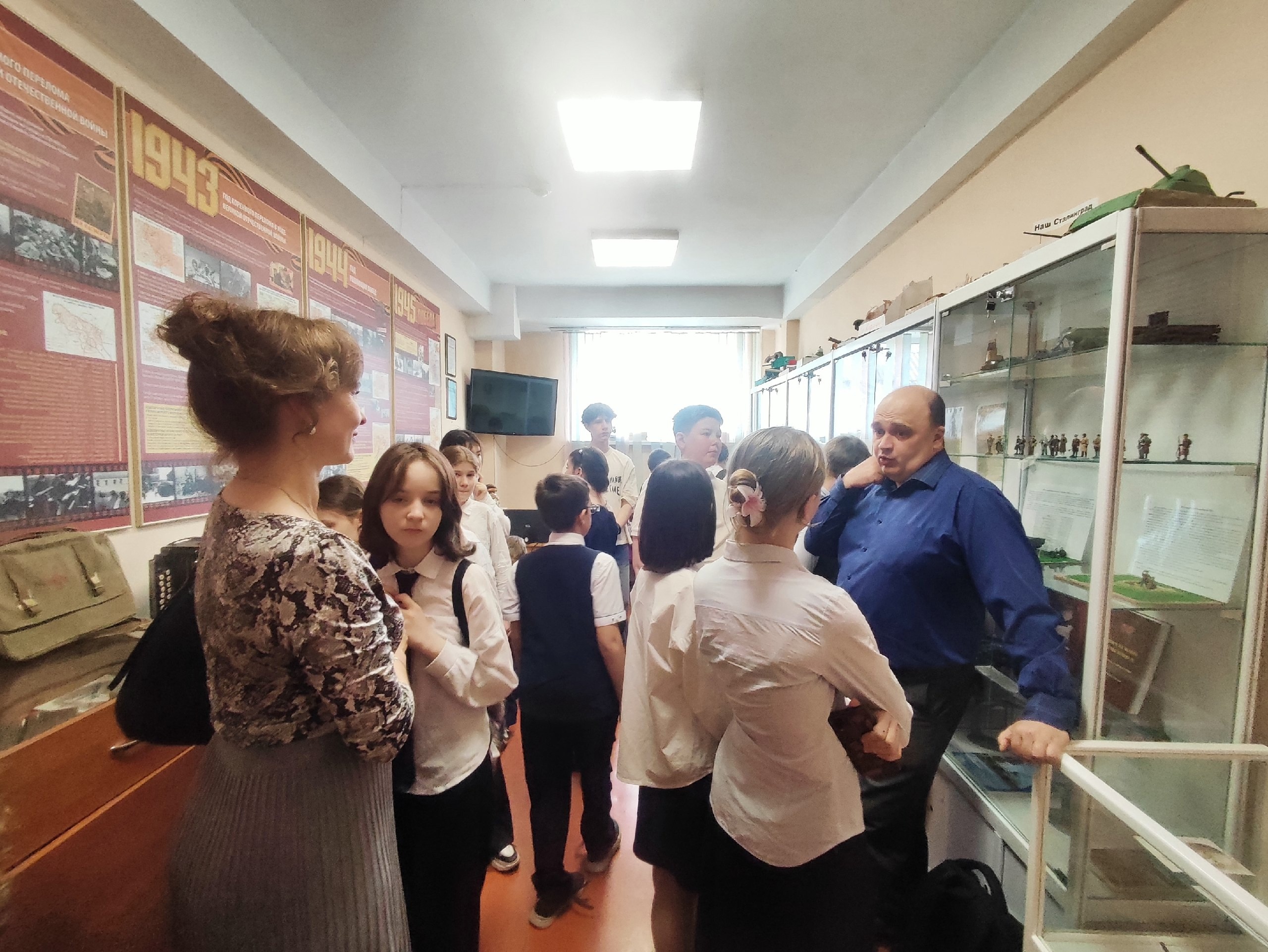 Гости Музея Боевой Славы  МБОУ Гимназия №44 г. Иркутска.