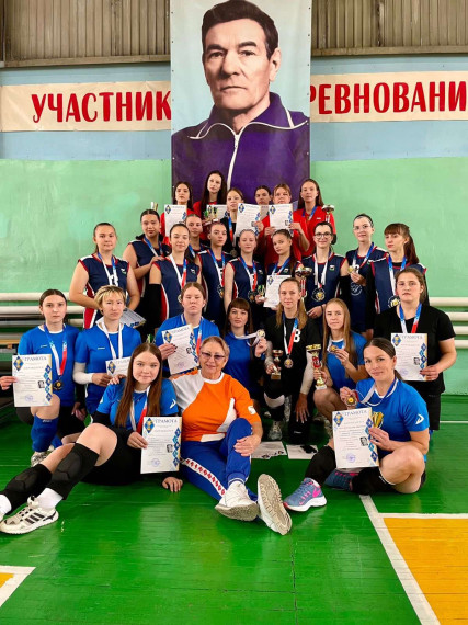 Наши первые в межрегиональных соревнованиях по волейболу, посвященные памяти учителя Кустова Геннадия Александровича в г. Шилка Забайкальского края..